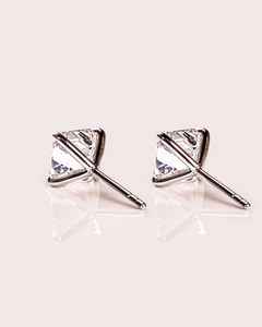 Clous d'oreilles en diamant Moissanite 1.0Ct coupe carrée Brillance moderne et style chic - Product Image 3