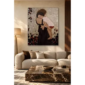 Impression sur toile : Mère Fida portant un enfant endormi sur son épaule - Product Image 3