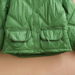 Femmes hiver chaud mi-long mince à capuche fermeture éclair Parkas à manches longues rembourré bouffée veste couleur unie fait peau de mouton coton - Product Image 5