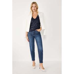 Blusa Casual con Lentejuelas, Cuello en V, Hombros Descubiertos y Logotipo Frontal, 100% Poliéster - Product Image 2