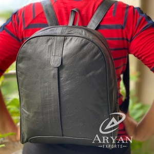 Sac à dos fait main en cuir véritable, Vintage, nouvelle collection - Product Image 1