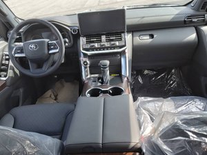 TOYOTA LANDCRUISER 300 V6 VX 7 PLAZAS/PLAZAS 3.5L Gasolina Automático AEOB ref 3168 coche nuevo a estrenar nunca matriculado - Product Image 3