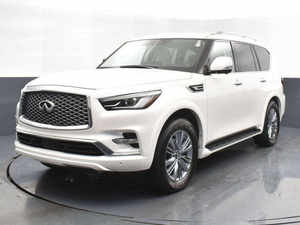 QX80 Luxe 2023 Usado, en Excelentes Condiciones, Equipamiento Estándar y Confortable - Product Image 4