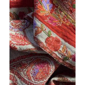 Estilo Largo de Lana Bordada con Paisley Oriental - Product Image 4