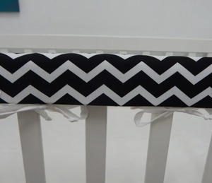 Housse de berceau Chevron noir coussin de dentition 100% coton convient à la plupart des lits, y compris Boori - Product Image 2