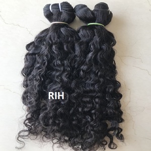 Mèches naturelles vierges et bouclées, Extensions de cheveux indiens bruts, cuticules alignées, cheveux vierges de l'inde pour les prix d'usine - Product Image 4