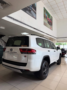 Toyota Land Cruiser 300 GR SPORT d'occasion 2025 - Product Image 3