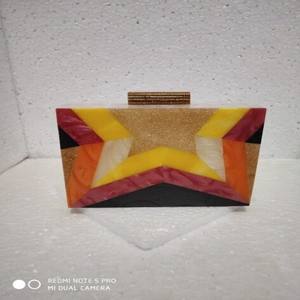 กระเป๋าคลัทช์ทรงสี่เหลี่ยมทำจากแก้วทำด้วยมือดีไซน์แบบพับได้และเป็นมิตรกับสิ่งแวดล้อมและกันน้ำ - Product Image 2