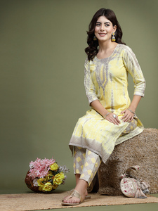 Kurta d'été pour femmes, en coton brodé, manches longues, coupe droite, style régulier, col rond, imprimé floral jaune, motif ethnique - Product Image 2