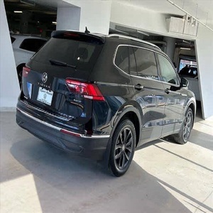 Volkswagen Tiguan en PERFECTAS CONDICIONES - Product Image 2