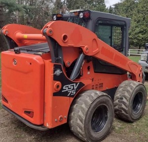 Skid Steer Kubota SSV75 2018: Puissant précis et performant - Product Image 1
