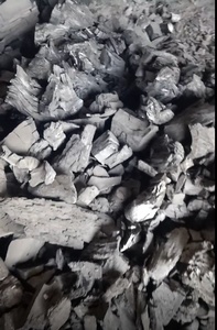 High Quality Indonesian Tamarind Hard Wood Charcoal for Grilling and Barbeque High Purity - Product Image 2