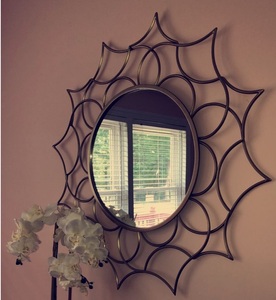 Miroir à grille symétrique avec cadre en fer pour résidences de style loft intérieurs ouverts ou murs en briques apparentes - Product Image 5