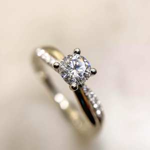 Anillo de compromiso de CZ blanco de corte redondo de 6mm | Anillo de bodas solitario para Mujer | Joyería nupcial de banda de plata 925 - Product Image 2