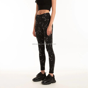 Mallas ligeras sublimadas personalizadas para correr, gimnasio, mallas de nailon y LICRA de talla grande para mujer a la venta - Product Image 3