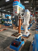 Haute qualité CNC Vertical pilier perceuse 40mm capacité de forage robuste engrenage MT3 broche cône 8 vitesses Table moteur