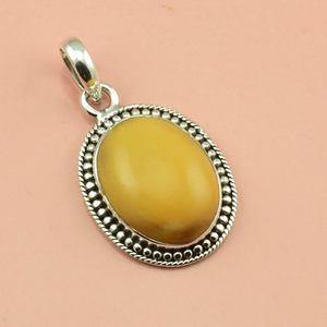 Colgante de Plata de Ley 925 con Cuarzo Rosa Natural, Joyería Hecha a Mano de Estilo Clásico para Aniversario - Product Image 3