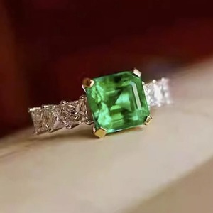 Bague de fiançailles vintage en argent sterling 925 avec pierre de laboratoire modèle 003 de Mehrajudin Gems, taille émeraude, faite à la main, certifiée par une tierce partie, pour femmes - Product Image 5