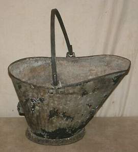 Cubo para Carbón de Hierro Color Dorado - Decoración Moderna para el Hogar con Color Personalizado - Product Image 6