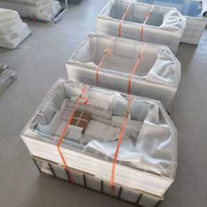 สระว่ายน้ำไฟเบอร์กลาสสำหรับครอบครัว ขนาด 6x7 เมตร พร้อมสวน วัสดุ WPC ไม้ อะคริลิก หน้าต่าง สำหรับผู้ใหญ่ ใช้กลางแจ้ง - Product Image 6