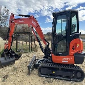 Miniexcavadora KX040-4 de 9200 Libras, 40.4 HP, Alto Rendimiento, Motor, Bomba, Caja de Cambios en Venta, Calidad Premium - Product Image 4
