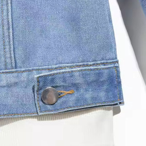 Venta al por mayor de Chaquetas vaqueras Sherpa con logotipo personalizado y cuello levantado revestido para hombre, chaqueta transpirable para uso en exteriores de alta calidad - Product Image 4