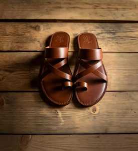 Chanclas de cuero genuino hechas a mano en negro y marrón para mujer, diseño plano moderno de MS Handicraft - Product Image 2