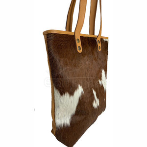 Venta al por mayor por encargo de pelo marrón ocultar bolsas de cuero mujeres forro de cuero genuino portátil a rayas bajo MOQ último diseño - Product Image 4