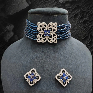 Ensemble de pendentifs de collier en laiton ethnique AD du fabricant indien avec chaîne de brins de perles pour les femmes de mariage et de fête Style ras du cou - Product Image 1