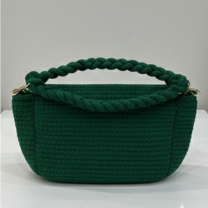 Sac à main élégant en jute vert pour femmes, fait à la main, écologique et avec un accent papillon - Product Image 1