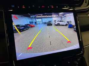 Grand Cherokee 4xe 4WD hybride 2024 d'occasion avec sièges en cuir foncé, pneus R19 et conduite à gauche - Product Image 4