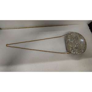 Sac à main en fer fait sur mesure avec chaîne dorée, sac de soirée de luxe artisanal, imperméable, pour mariages et fêtes - Product Image 1