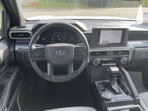 Toyota Tacoma SR5 Usada 2024 - Product Image 5