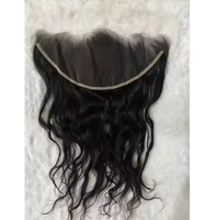 Perruque frontale HD d'aspect naturel faite de cheveux humains doux qui imitent le cuir chevelu réel, offrant un défaut moins de délié et confortable