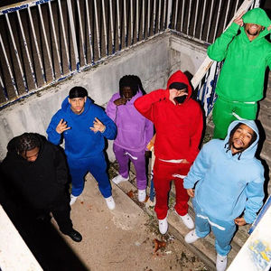 เสื้อฮู้ดครอปพิมพ์ลายพัฟฟ์สไตล์ Y2K แบบ OEM ผลิตตามสั่งสำหรับผู้ชาย เสื้อผ้าสตรีทแวร์คุณภาพสูง ผ้าฝ้ายหนานุ่ม พร้อมกางเกงขายาวเข้าชุดสำหรับผู้ชาย - Product Image 1