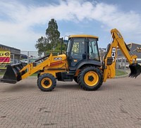 Neuer JCB 3CX Kompakt-Baggerlader, Bestseller, mit 4x4-Dieselmotor und Hochleistungspumpe zu verkaufen.