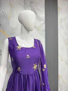 RADHE EXPORTS Confort optimal Style pur doux léger Organza Tissu imprimé fleuri Intérieur moderne ROBES ANARKALI Quick Indian - Product Image 2