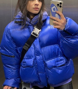 Veste d'hiver personnalisée 2026 pour homme, parka respirante en fourrure de loup, parka matelassée rembourrée de duvet, vente en gros - Product Image 4