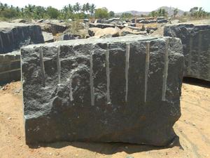 Bloques de cantera de granito negro absoluto de piedra Eastwood - Product Image 5