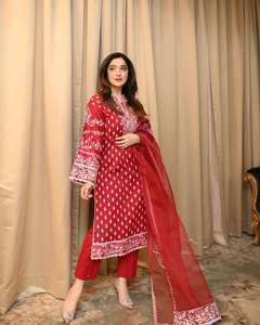 Ensemble Salwar Kameez pakistanais en georgette rose rouge, 3 pièces, brodé, style traditionnel, prêt à porter, séchage rapide, toutes saisons - Product Image 5
