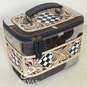 Handcrafted Western Style Hand-Tooled Leather Jewelry Case with Ring Holders Checkered Design Travel-Friendly Storage Organizer - Product Image 1