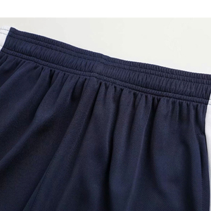 El conjunto de uniforme de fútbol por sublimación personalizado de alta calidad para adultos incluye Jersey y pantalones cortos con logotipo impreso para entrenamiento deportivo de verano - Product Image 6