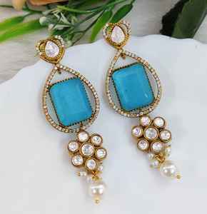 Boucles d'oreilles en moissanite polki et doublet de qualité supérieure, port minimale, parfaites pour les soirées, les occasions festives, les mariages - Product Image 2