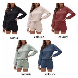 T-shirt et Short de haute qualité, ensemble deux pièces pour femmes, vêtements, Shorts, Logo personnalisé, chemise et Short, vente en gros - Product Image 5