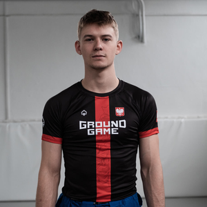 Ropa de entrenamiento RashGuard Slim Fit Men Rash Guard para gimnasio Diseño único Hombres de alta calidad Simple Rash Guard al mejor precio - Product Image 6