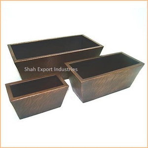 Maceta de jardín de metal galvanizado con cubo de flores con acabado antiguo de cobre en forma redonda para uso en interiores y exteriores - Product Image 5