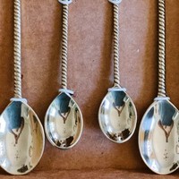 Ensemble de 4 cuillères à dessert en laiton fabriquées à la main, parfaites pour les cadeaux du Ramadan et les fêtes en gros