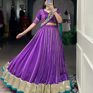 Nouveau travail de tissage lourd pur Chanderi Zari avec la collection Navratri de retouche de dentelle de conception en relief - Product Image 3