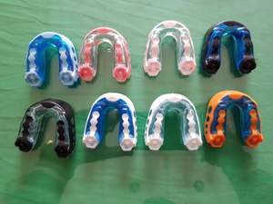 Protège-dents professionnel emballé sur mesure de nouveau style pour la sécurité sportive - Product Image 3