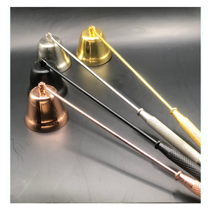 Éteignoirs de bougie au design luxueux faits à la main avec finition polie et accessoires de bougie de décoration intérieure design Éteignoirs en métal - Product Image 5